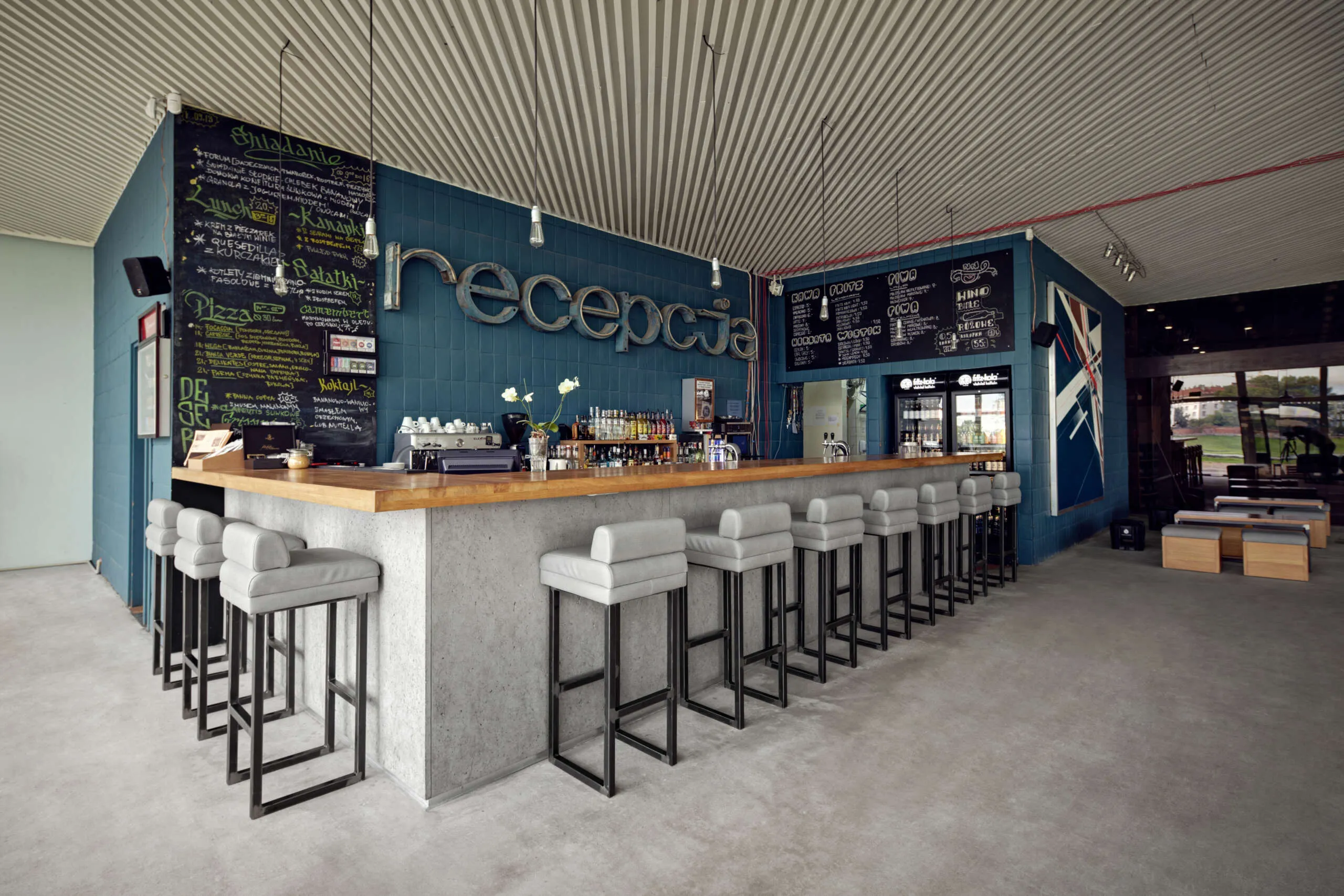 Płyty GRC ConcreAte — beton dekoracyjny we wnętrzach