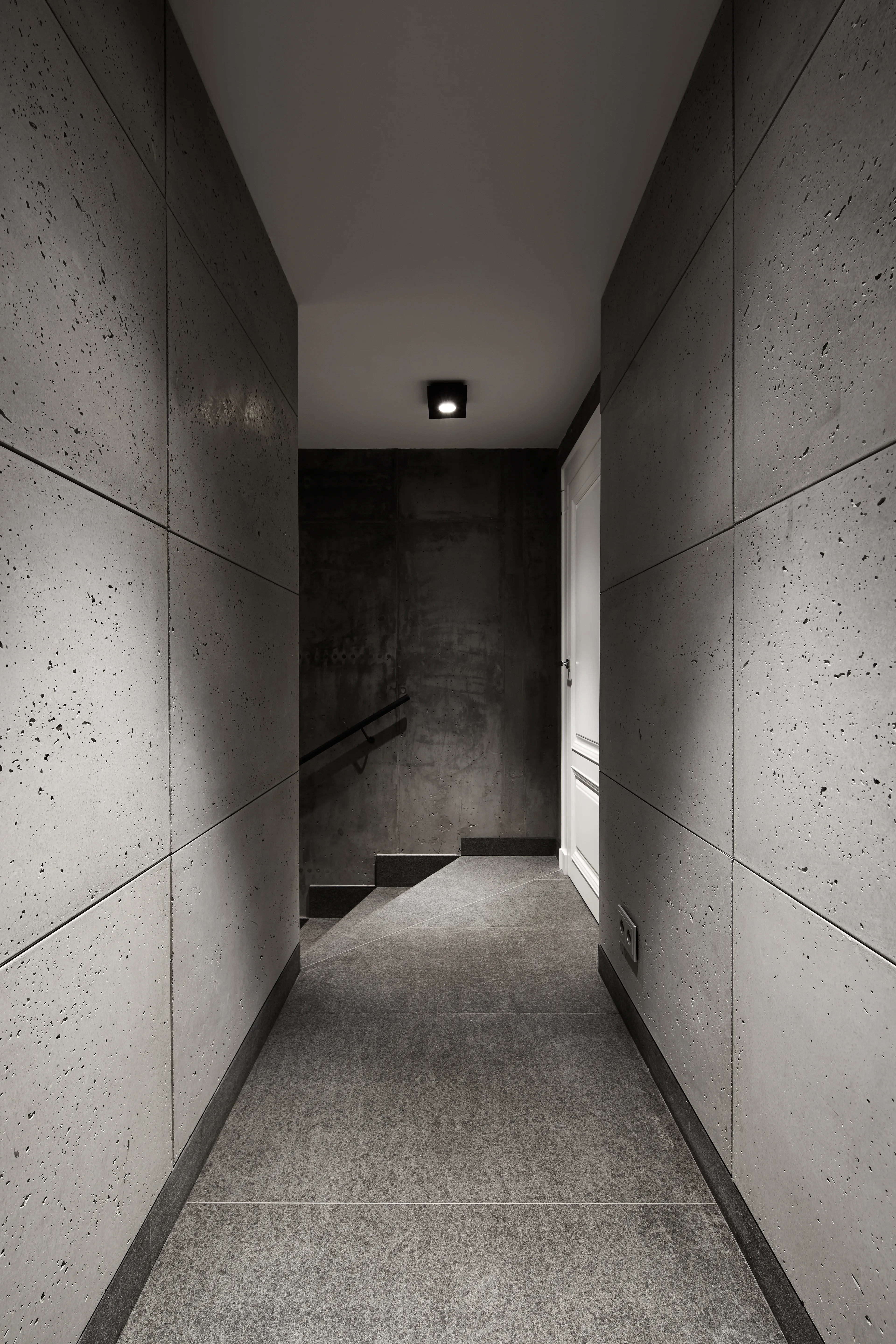 Architectural concrete wall concreAte common custom dimensions — Dom prywatny / Warszawa