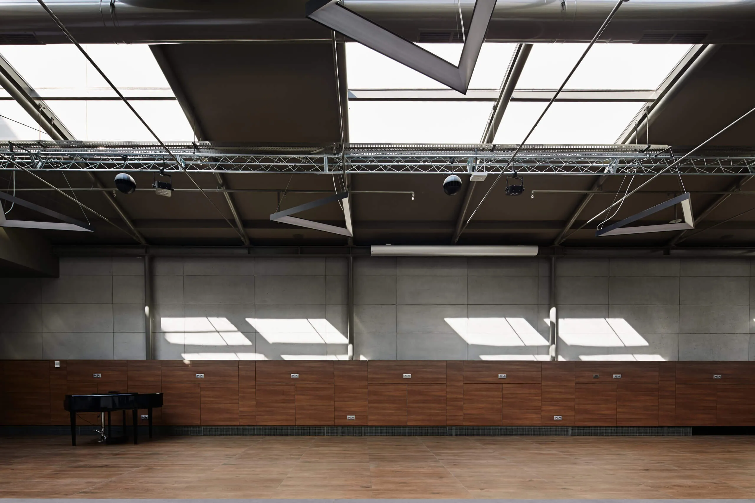 Concrete panels concreAte common — hotel Krakow