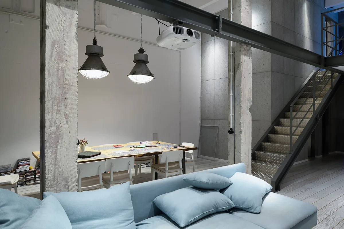 ConcreAte dekorativer Beton — Projekt Ludwinów Loft / Kraków