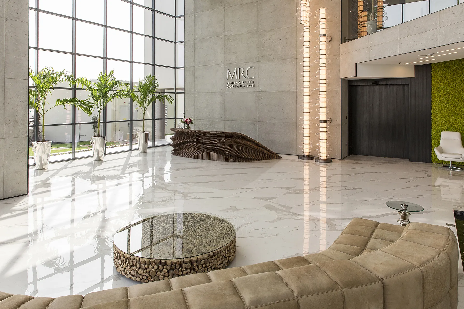 Architekturbeton für Wand, Fassade aus Architekturbeton concreAte common Sondermaße — MARINA RETAIL CORPORATION / Dubaj