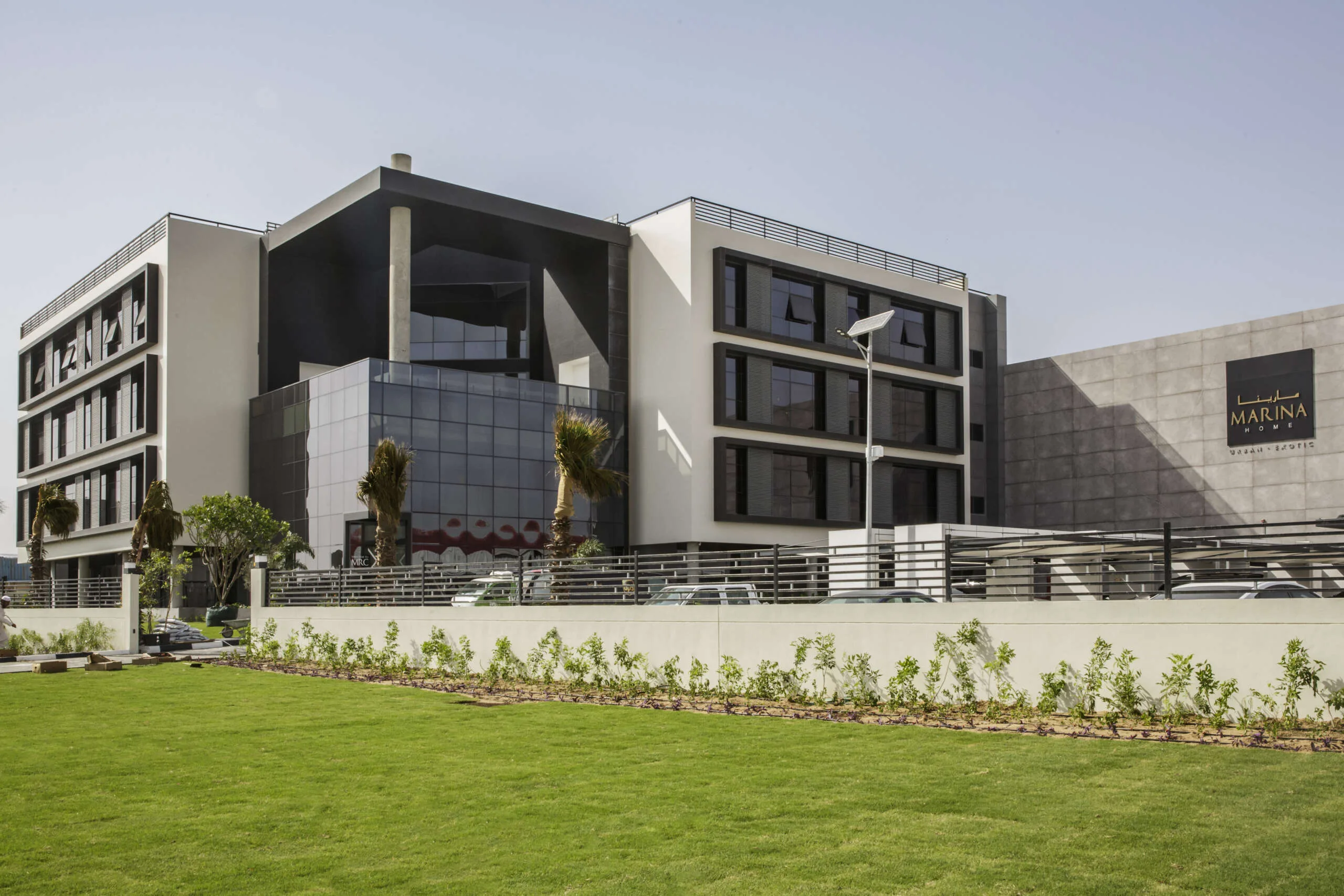 MARINA RETAIL CORPORATION / Dubaj — Architekturbeton ConcreAte