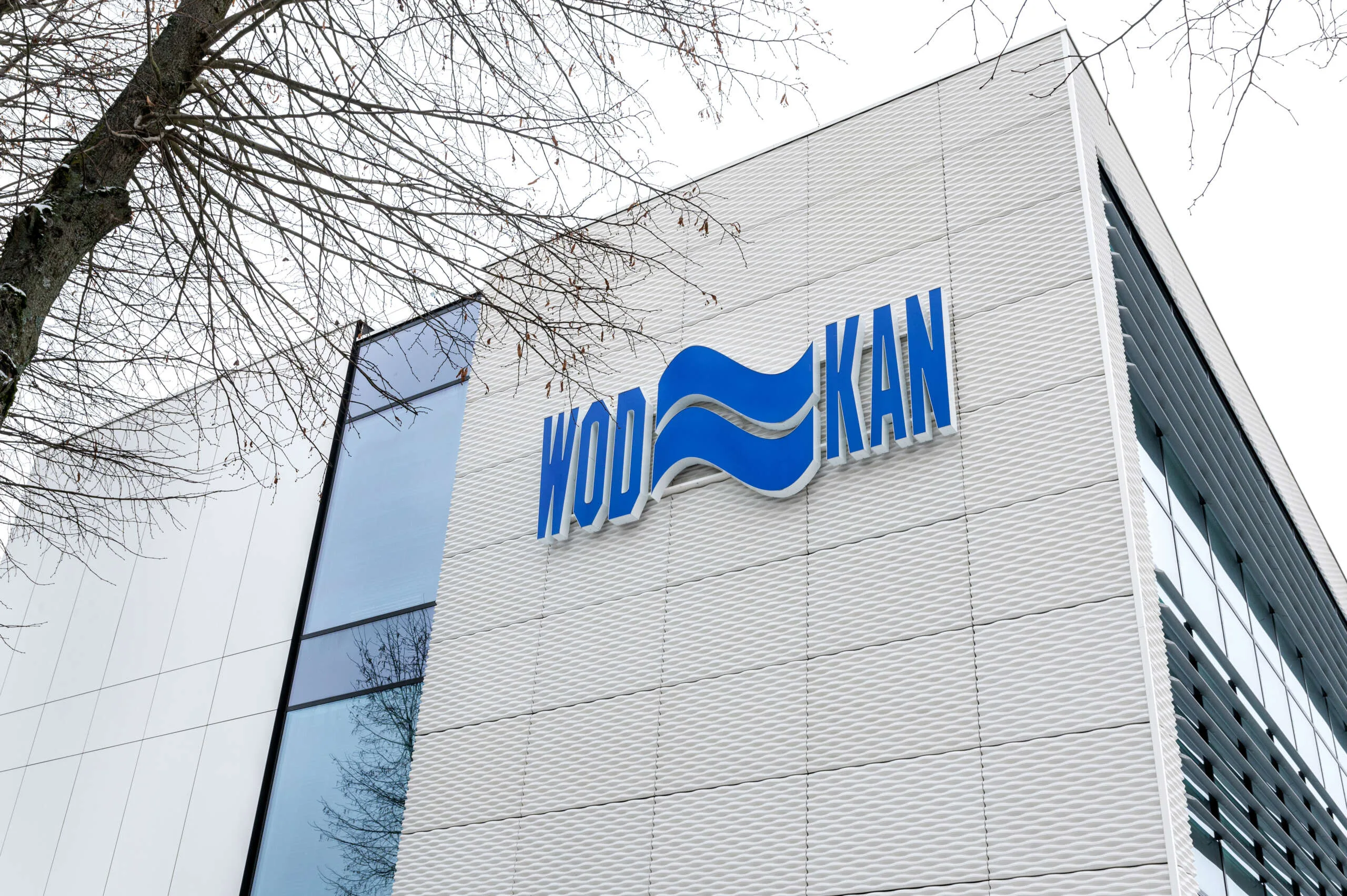 Betonplatten concreAte pure — fassade Olsztyn