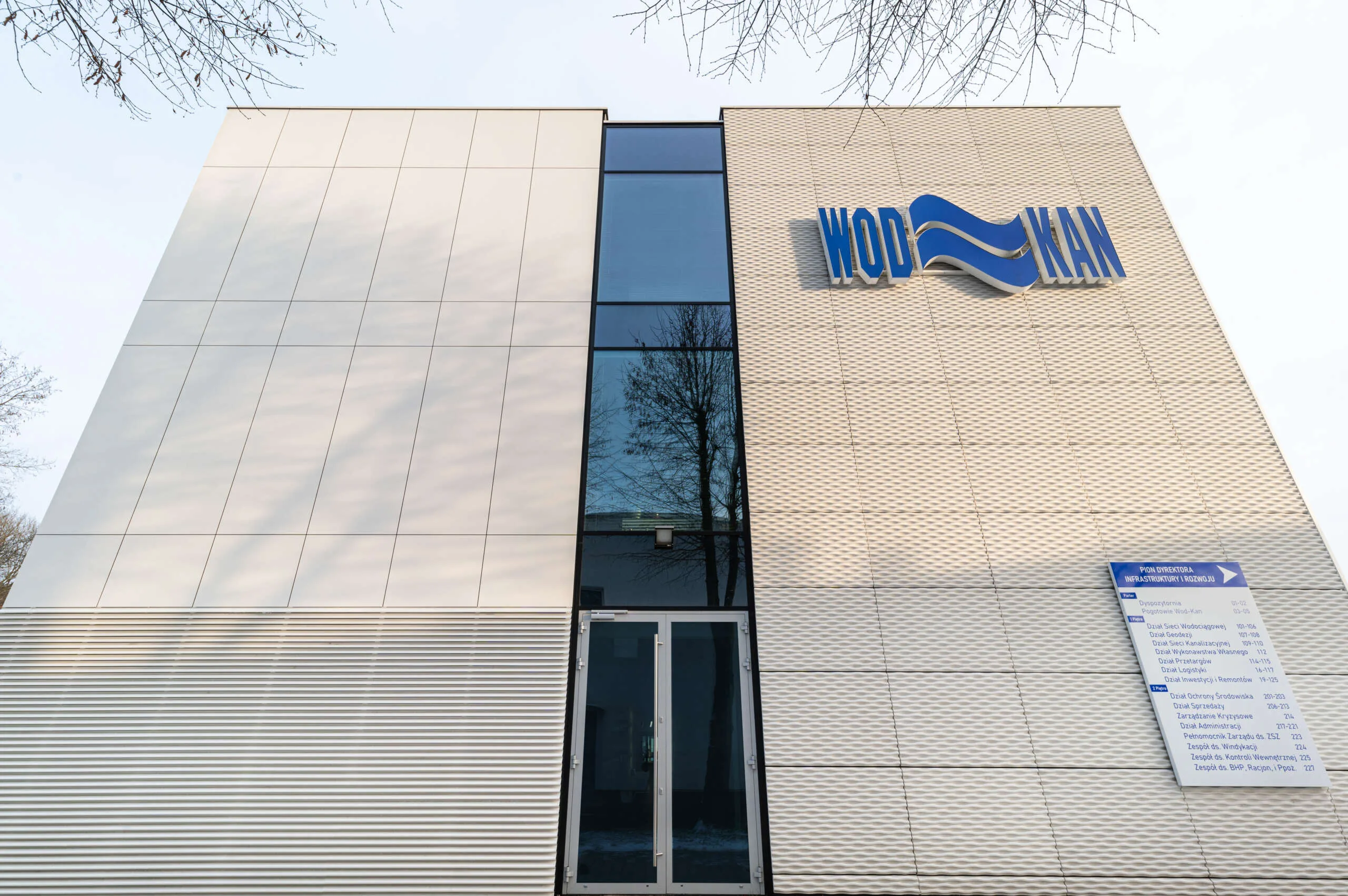 Architekturbeton — fassade PWiK / Olsztyn