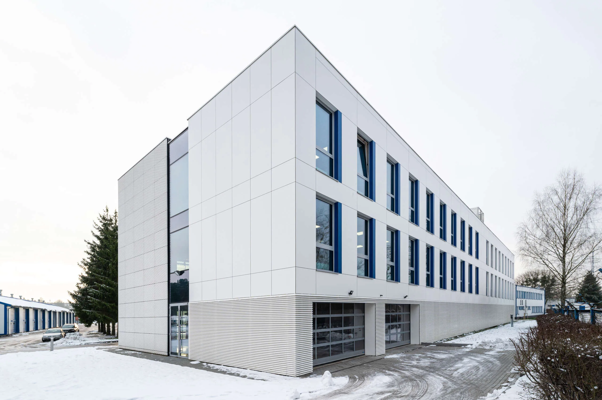 Betonplatten concreAte pure — fassade Olsztyn