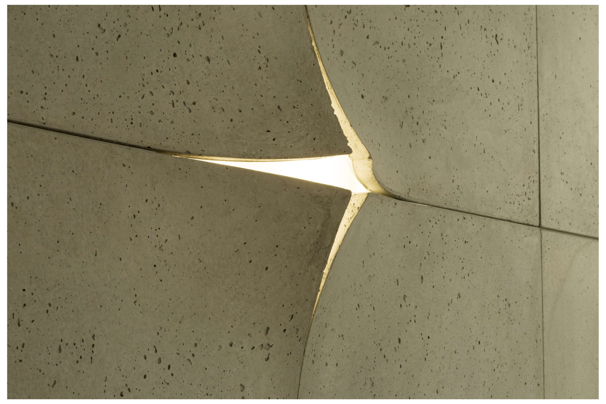 lampa-z-betonu-architektonicznego